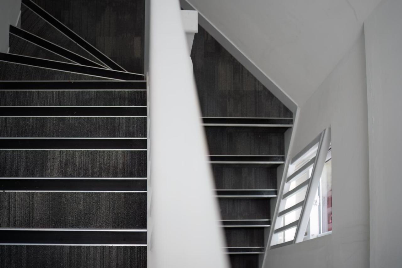 Livestay-Modern & Stylish Apartments In Дидкот Экстерьер фото